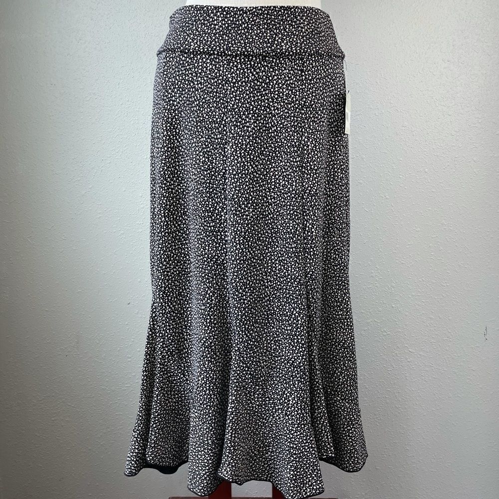 NWT Liz Claiborne Black & Gray Skirt Size S